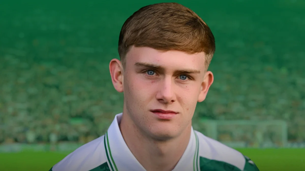 Michael Noonan wearing Shamrock Rovers kit